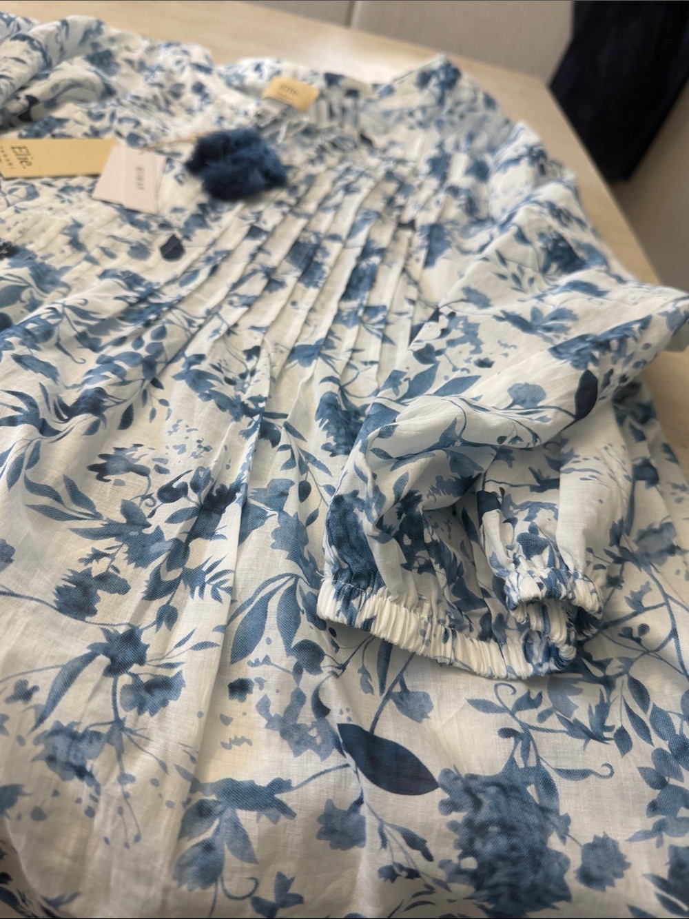 Elie Tahari White Top with Blue Floral Pintuck and Tassels - Picture 4 of 8